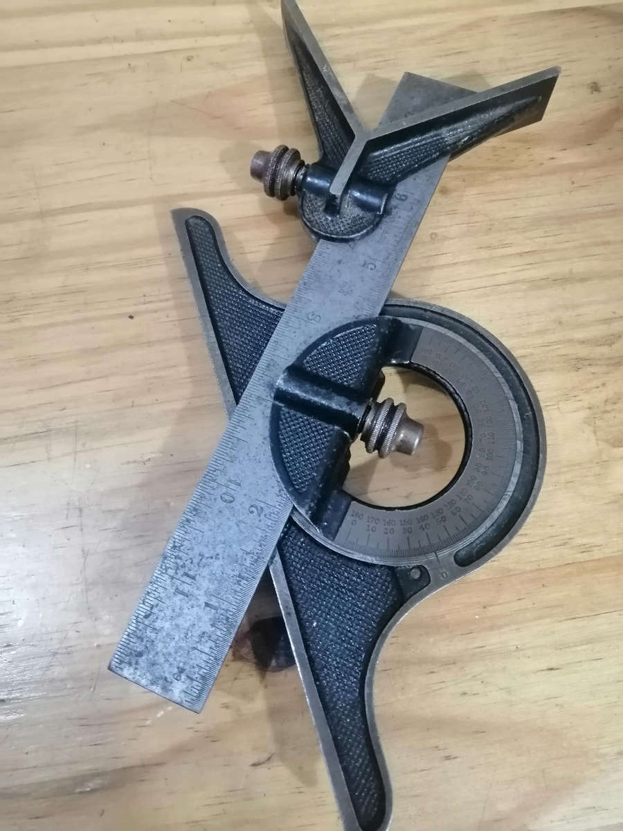 Starret no 11 combo with 8 inch rule