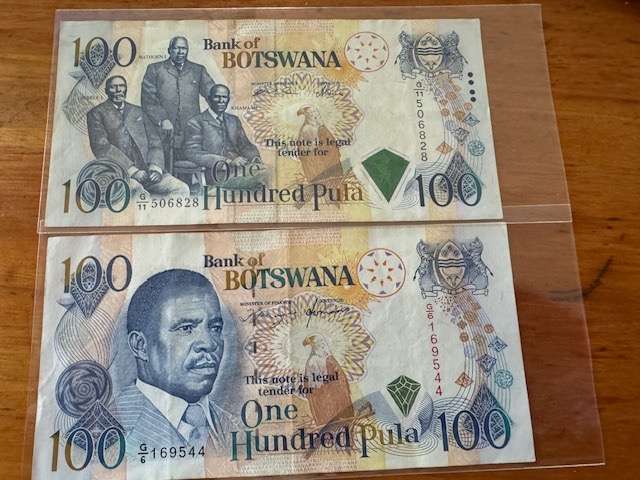 100 Pula Notes Botswana X 2