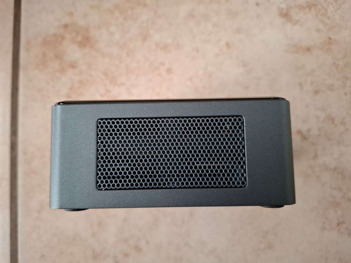 Intel NUC NUC8i3BEH Mini PC