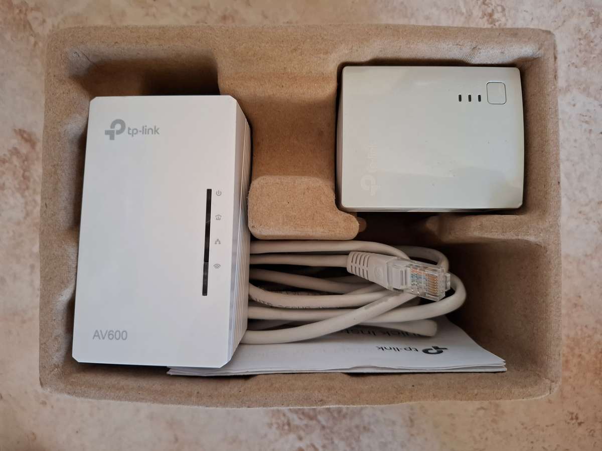 TP-Link TL-WPA4220 KIT AV600 Powerline Wi-Fi Kit
