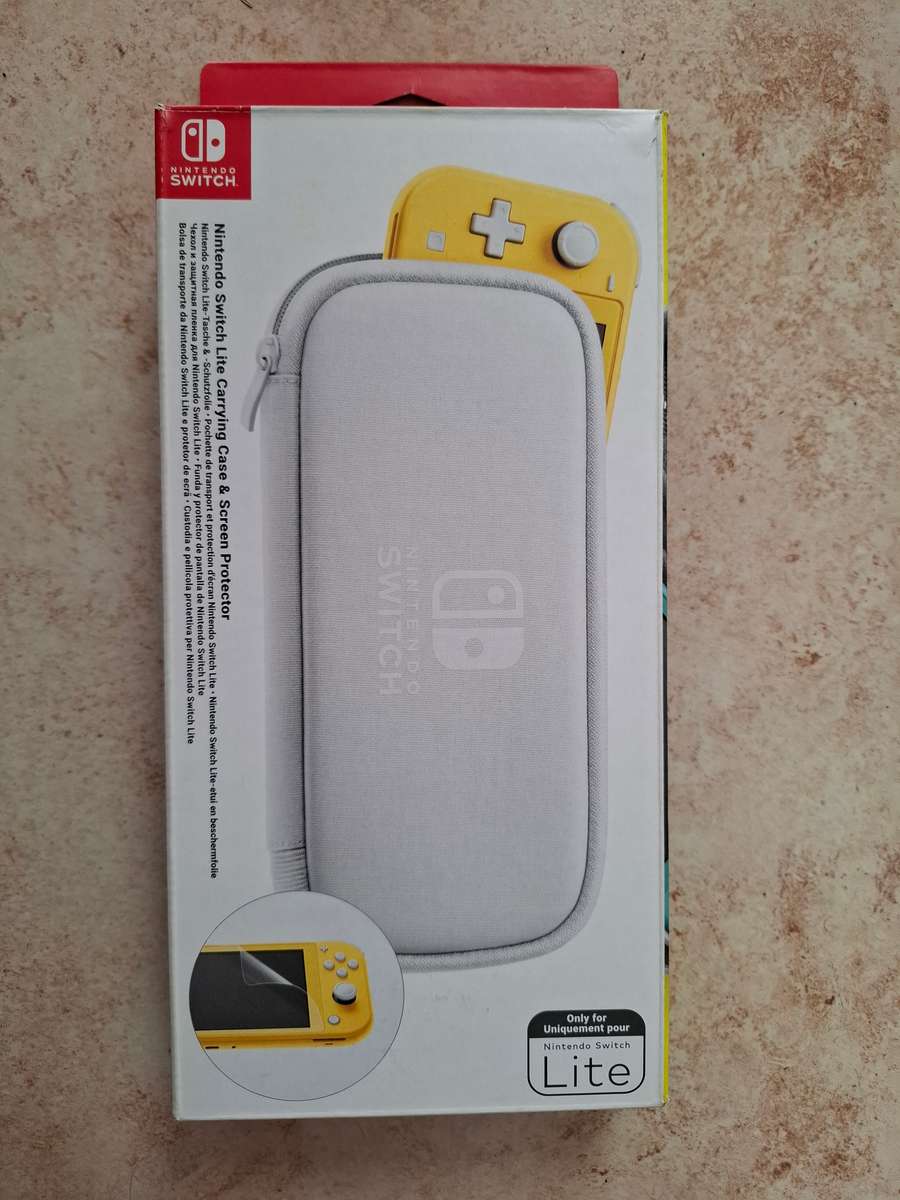 Nintendo Switch Lite (Blue) + Nintendo Switch Lite Carrying Case