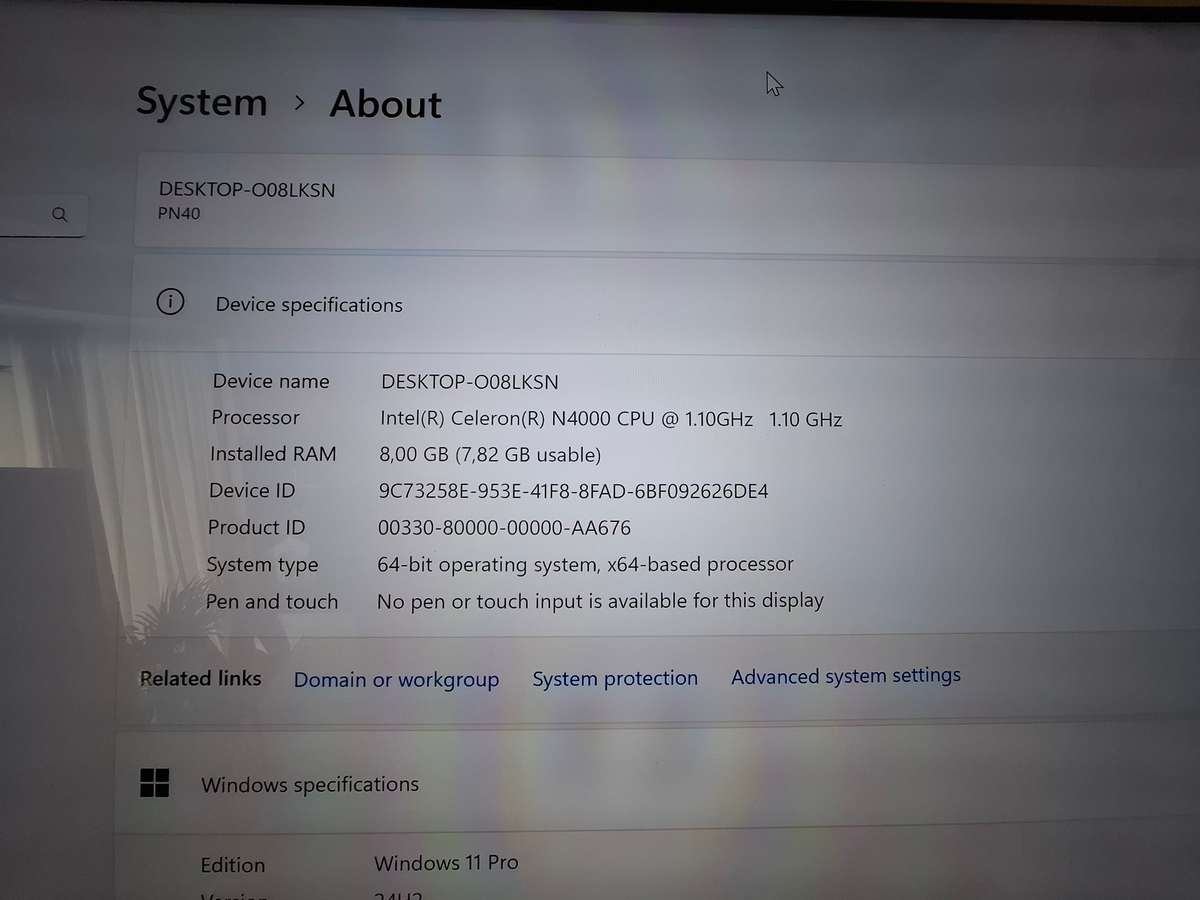 Asus PN40 Mini PC (Windows 11 Pro, 275 GB SSD, 8 GB Ram) + Wireless Logitech Mouse + Logitech Webcam
