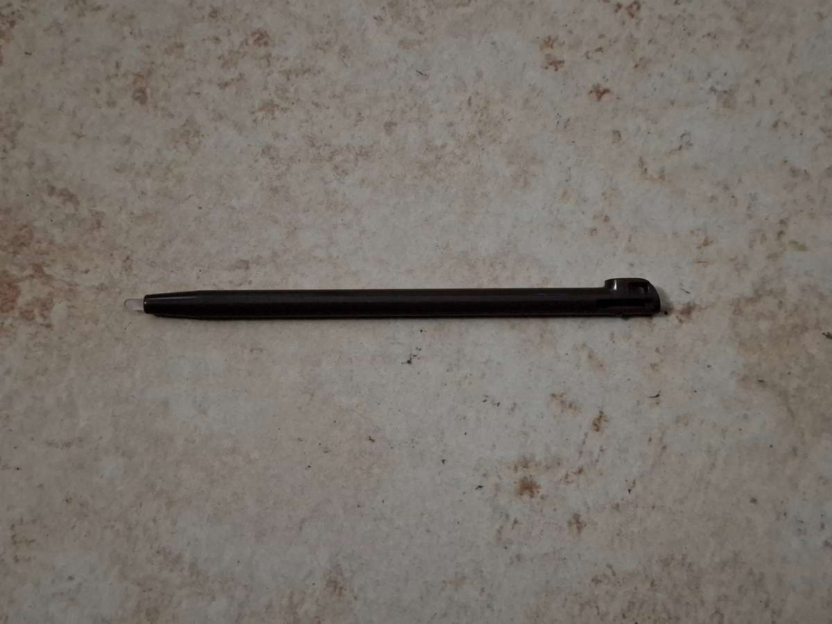 Nintendo 3DS Console + Dock + Game