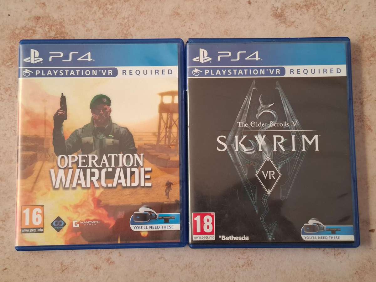 Playstation 4 VR Headset + Accessories + 2 Games