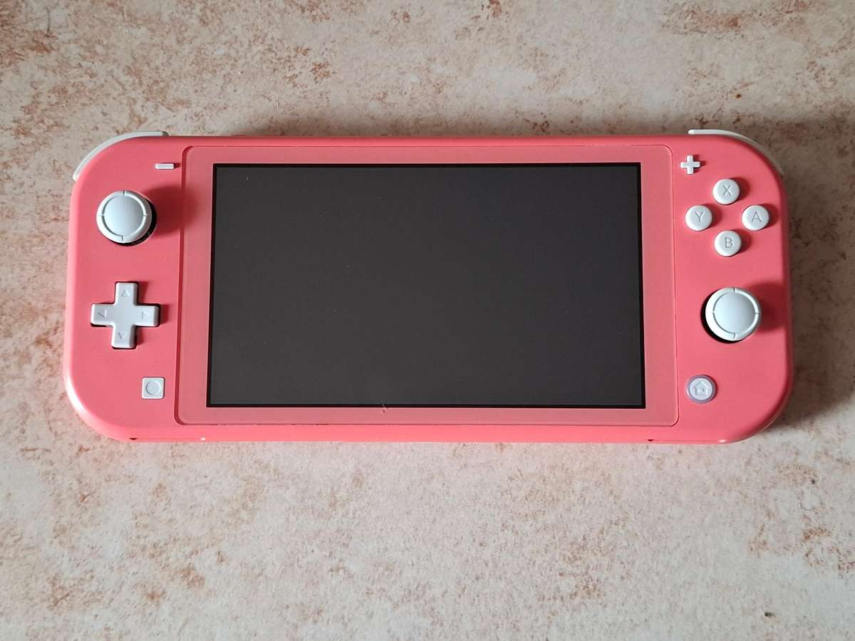 Nintendo Switch Lite (Pink) + 64 GB Memory Card