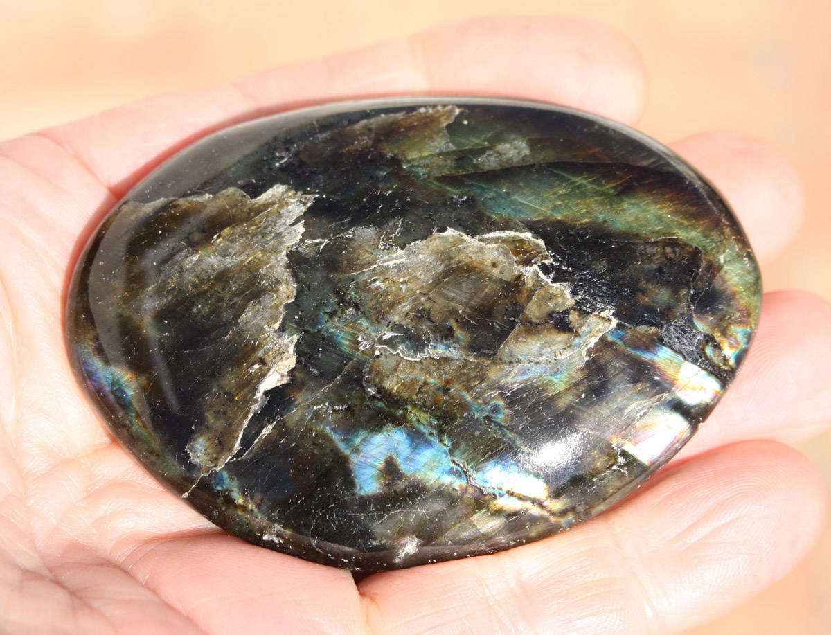 Labradorite cabochon - Madagascar