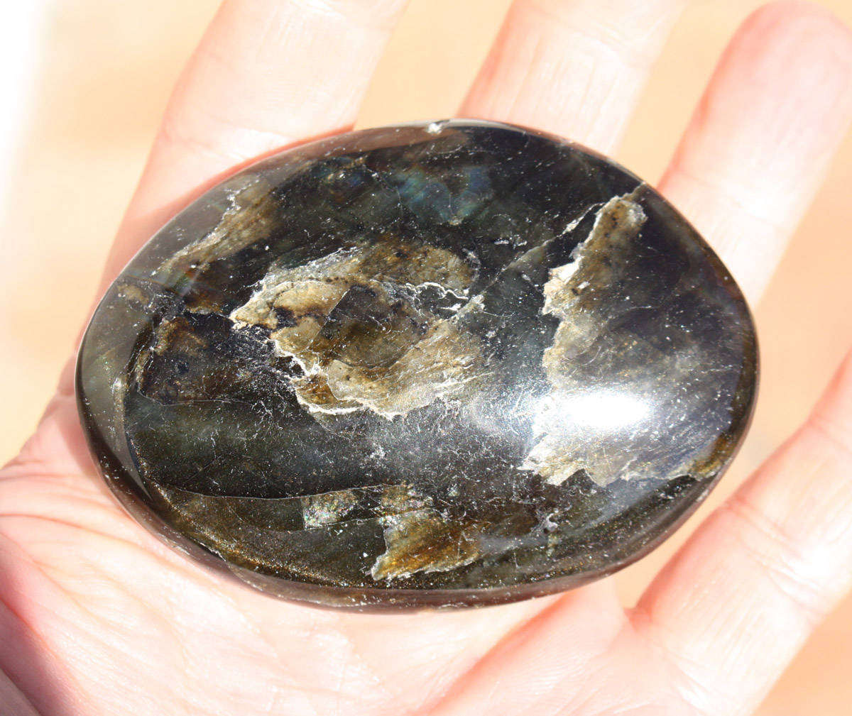 Labradorite cabochon - Madagascar
