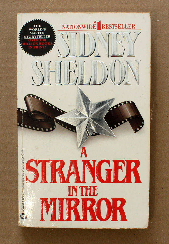 A Stranger in the Mirror - Sidney Sheldon