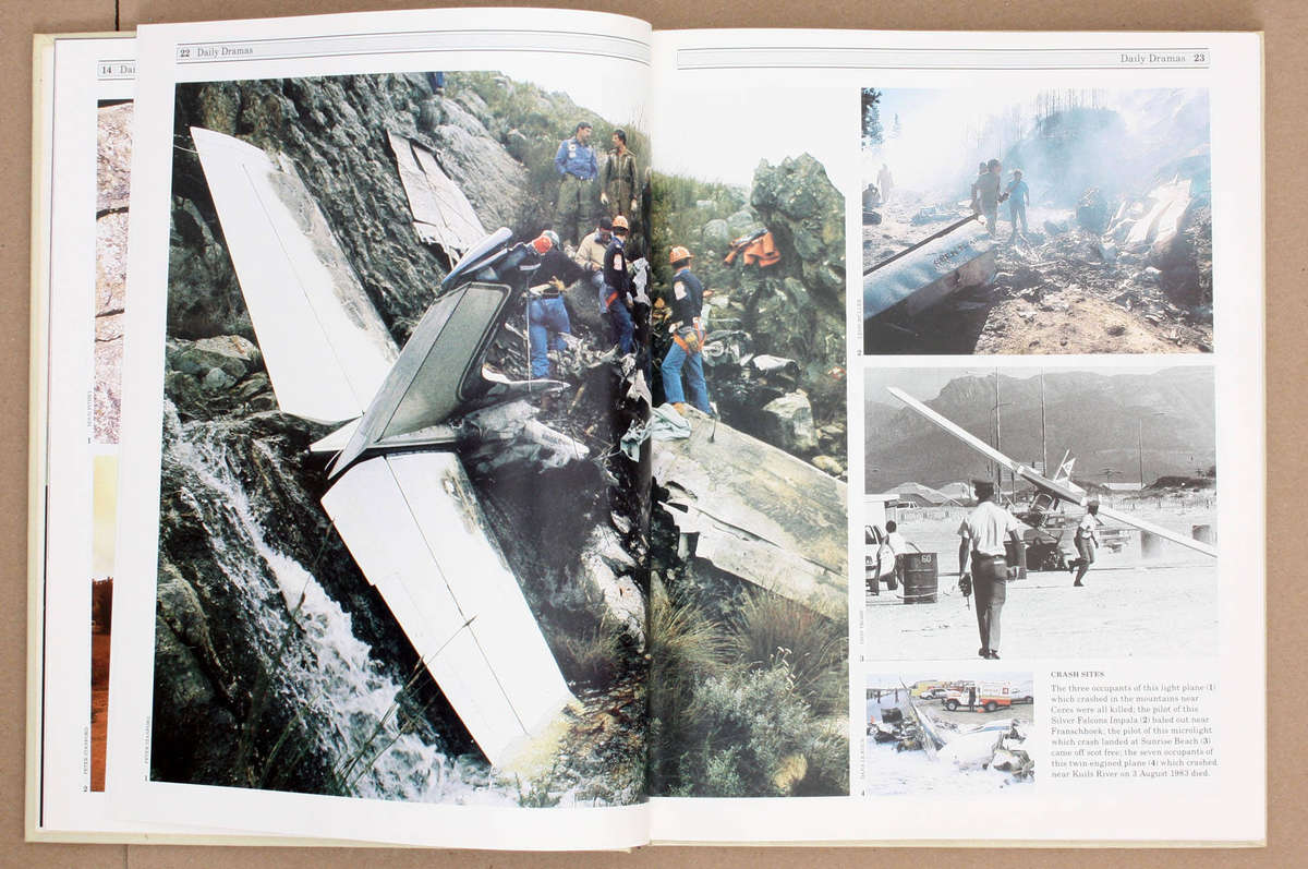 The Argus Book of Press Photographs - 25 years - 1989 -  Cape Argus