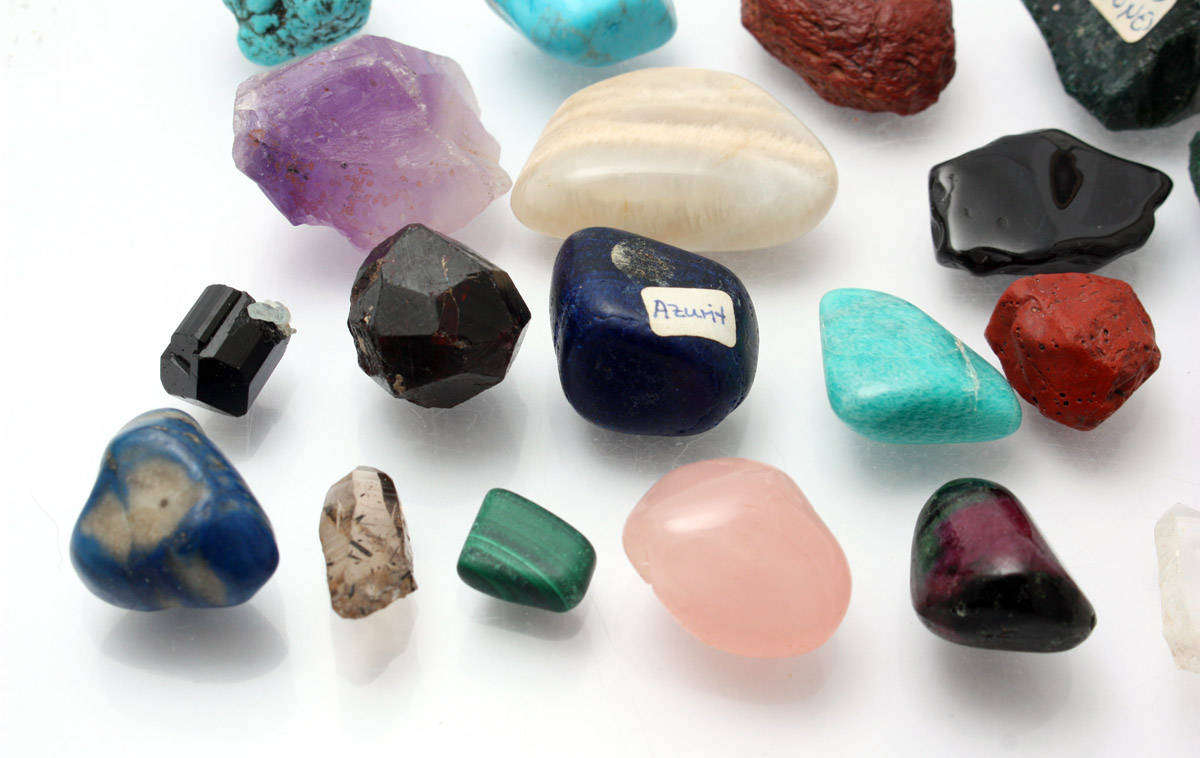 Assorted Minerals x 21 - Azurite Aquamarine Obsidian Agate Tourmaline Malachite etc