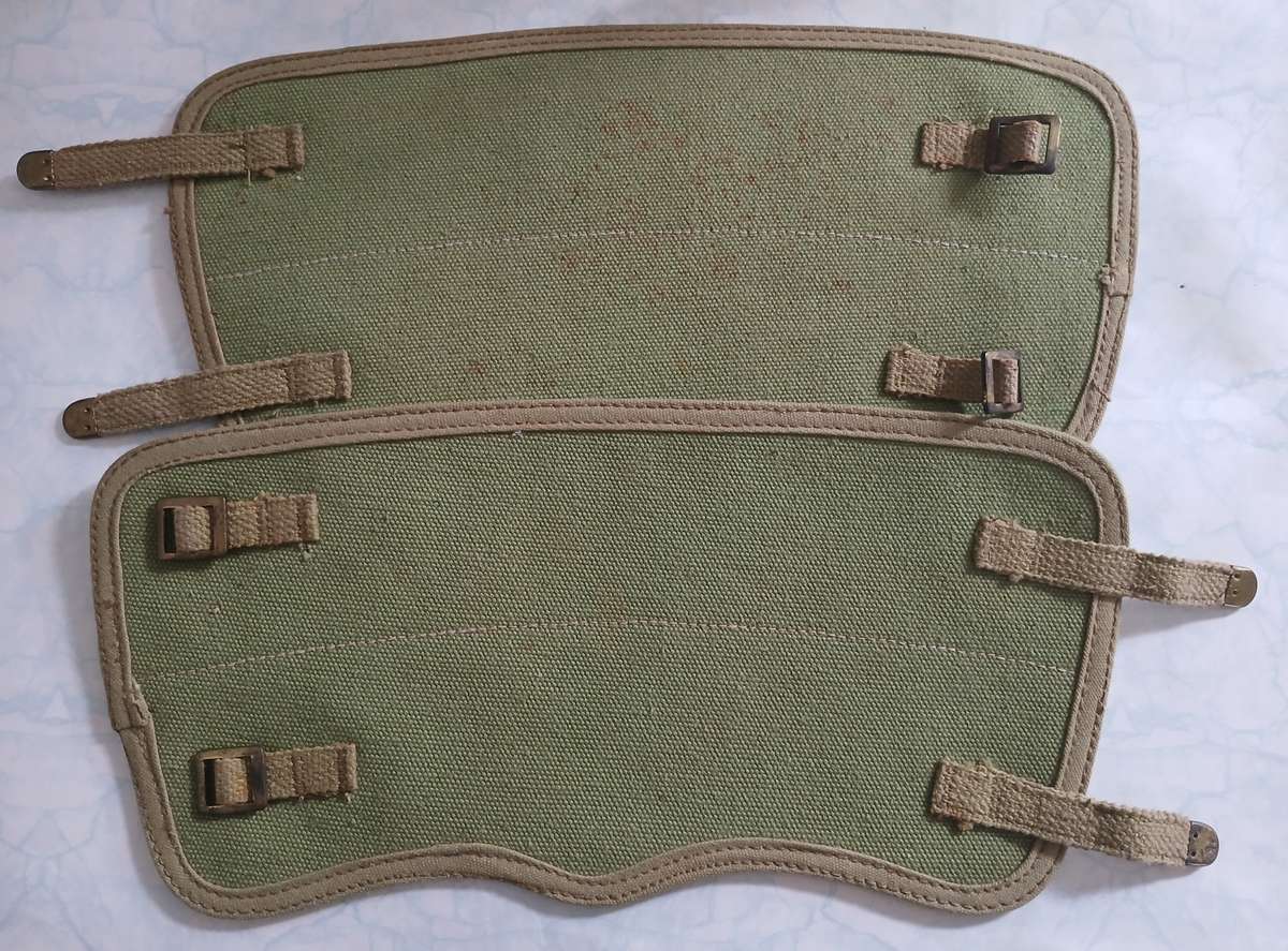 Puttees, pair, green.