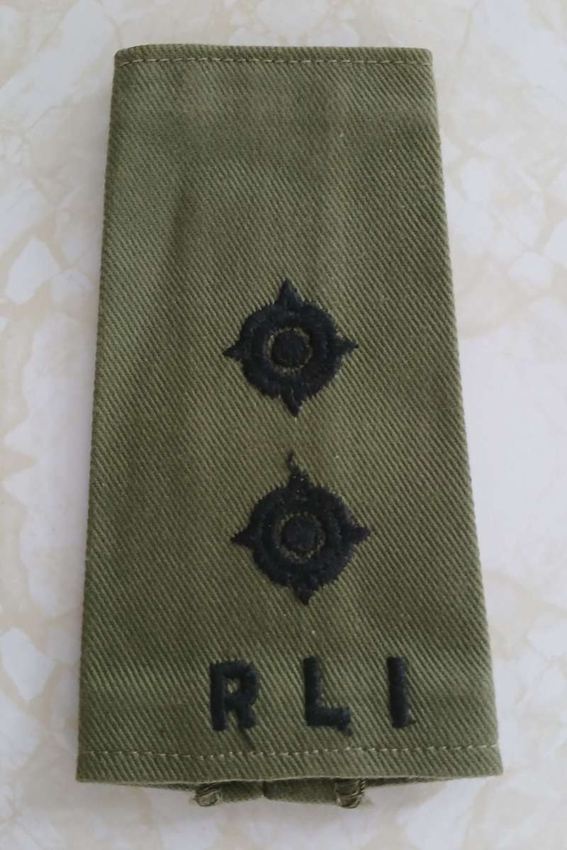 Rhodesian Army RLI, Lieutenant Rank Insignia