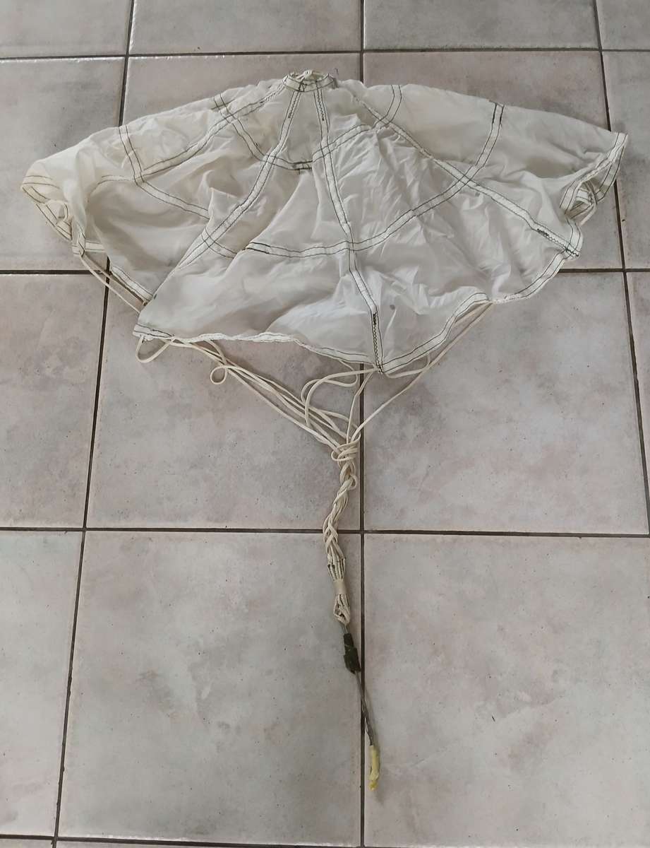 81mm Illumination Mortar Parachute.