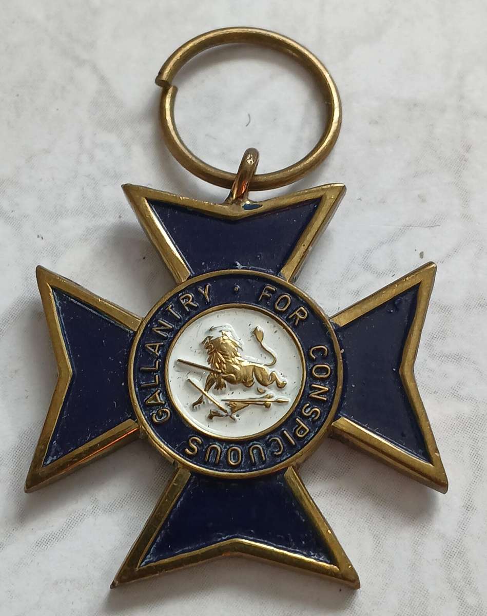 RHODESIA POLICE CONSPICUOUS GALLANTRY CROSS MEDAL - reproduction