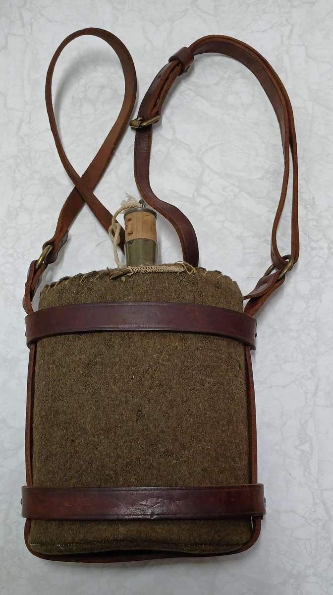 Water Bottle / Canteen