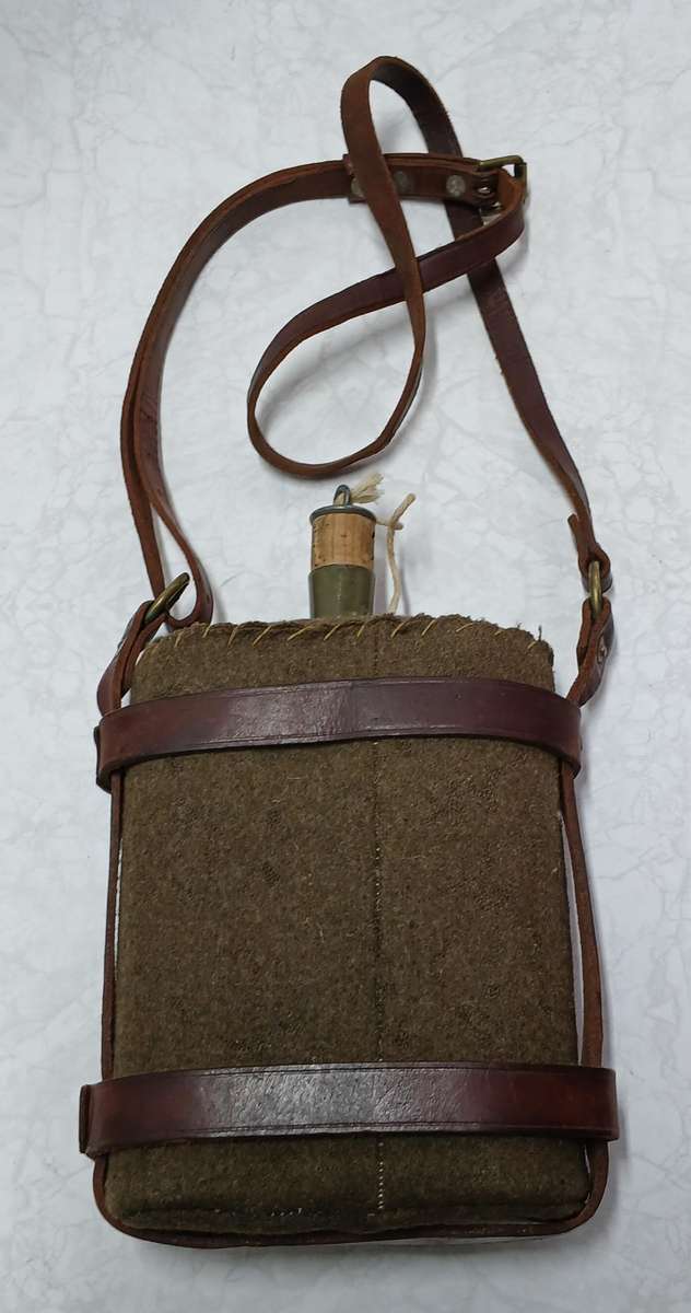 Water Bottle / Canteen