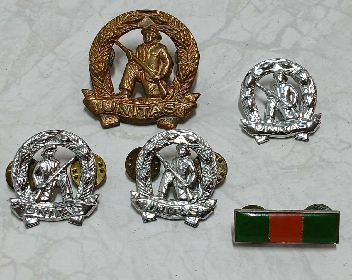 Commando Badge Set