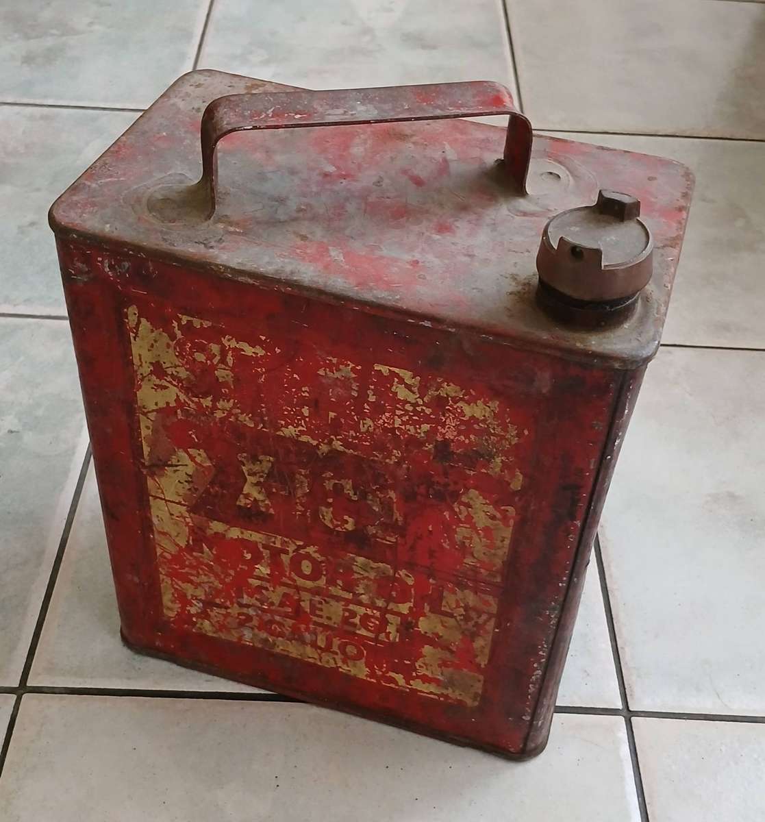 Shell 2 Gallon Motor Oil Can - English/Afrikaans