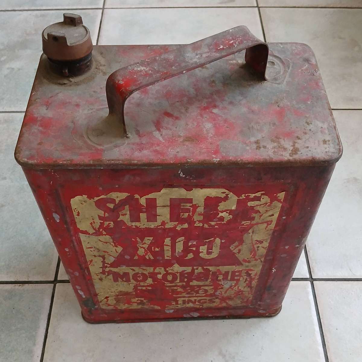 Shell 2 Gallon Motor Oil Can - English/Afrikaans