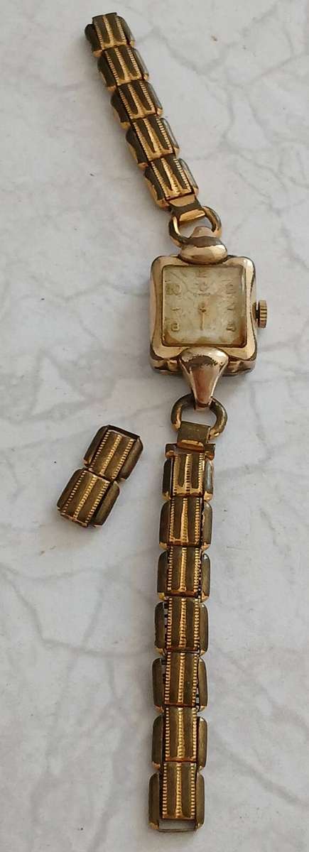 Cyma Ladies Wrist Watch