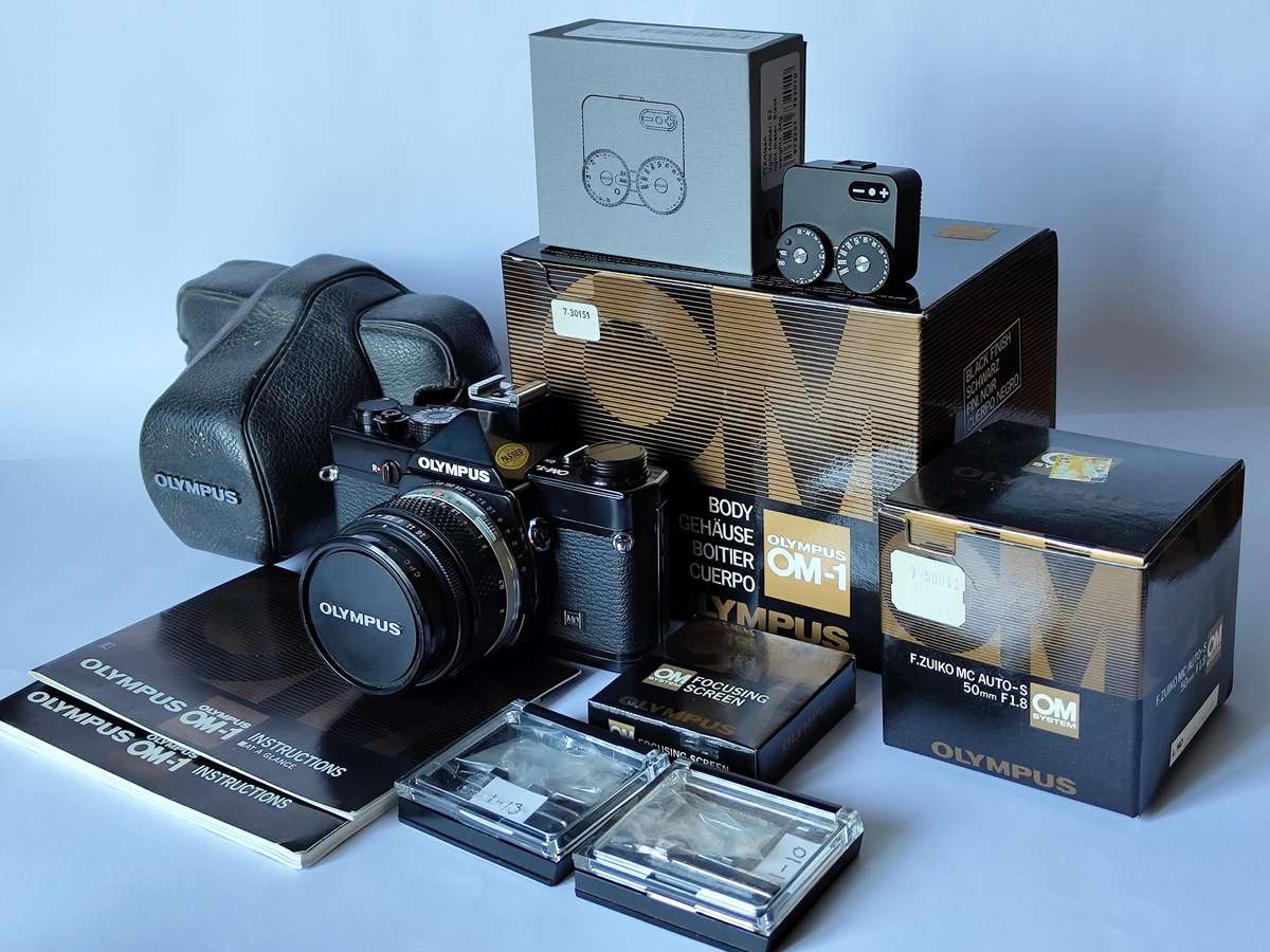 Olympus OM1n 35mm SLR Kit