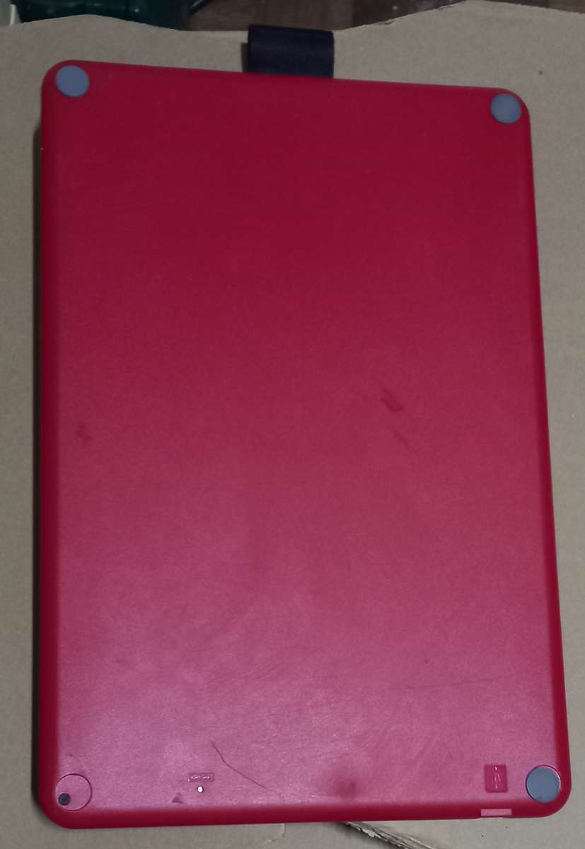 RTSY WP9620 Graphic Tablet (8.4 x 5.6 inch) Battery Free ,8192 Levels of Pressure Sensitivity