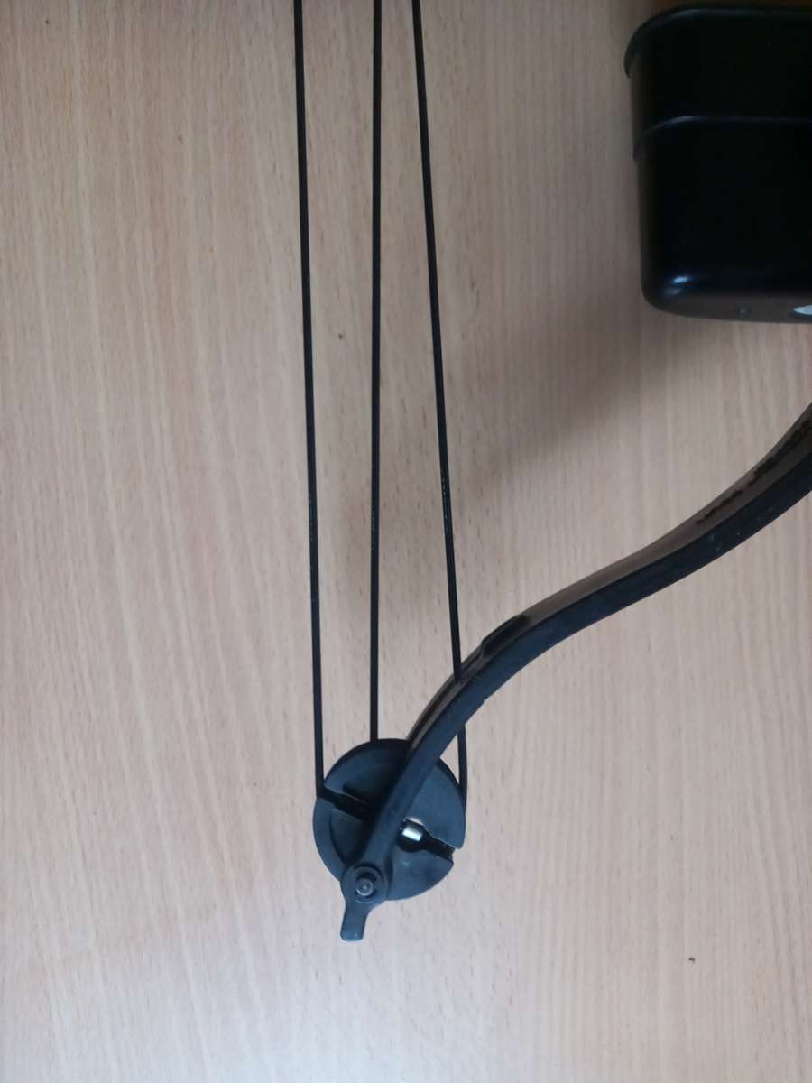Man Kung Youth Archery Bow