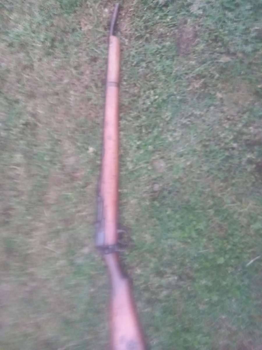 Rifle (Deactivated) very old and heavy