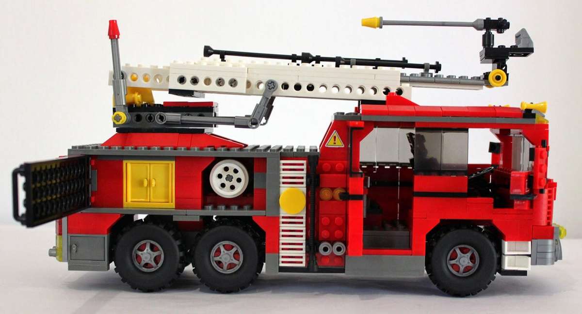 AUSINI #21702 - FIRE BRIGADE (LADDER TRUCK)