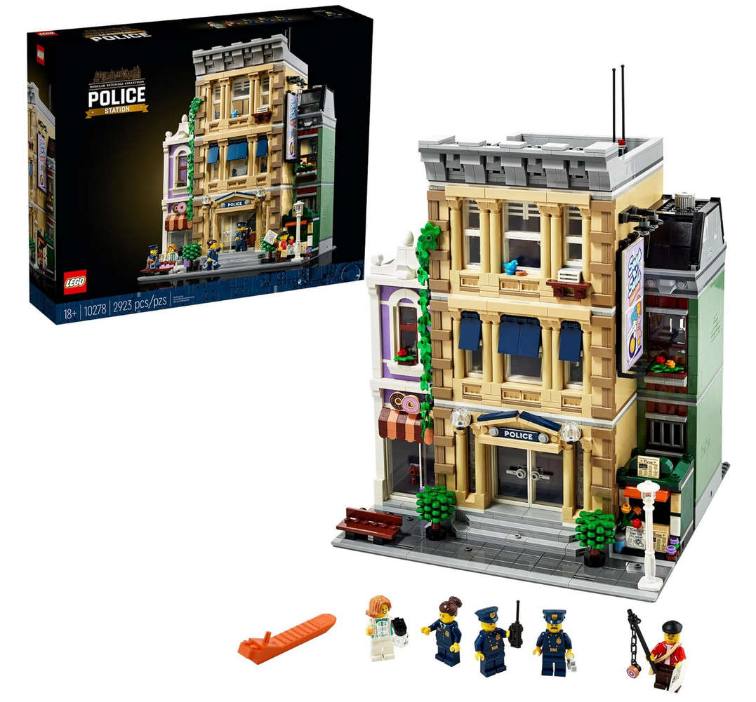 LEGO 10278 Police Station (Discontinued by Manufacturer 2021) Collectors Grail