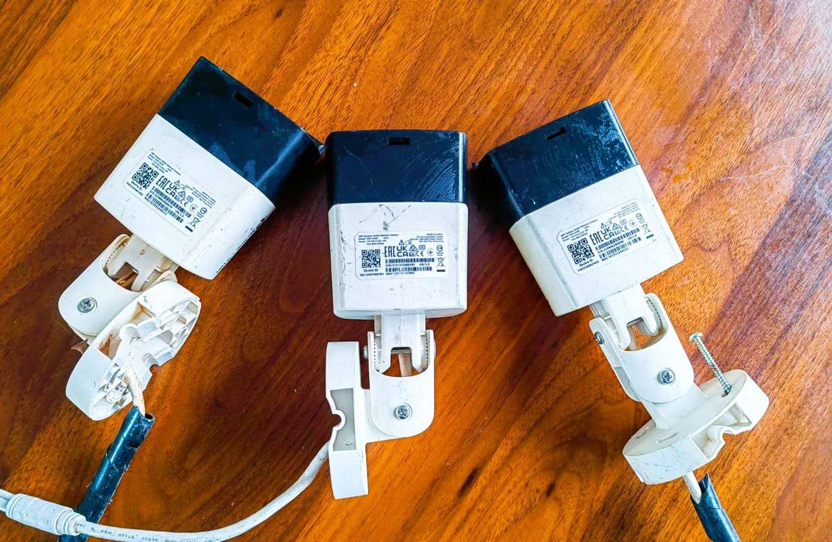 LOT OF 3 TP-LINK VIGI C340 BULLET CAMERAS
