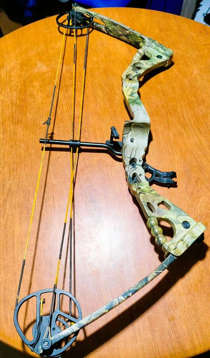 FUSE FREESTYLE COMPOUND BOW (BOW ONLY)