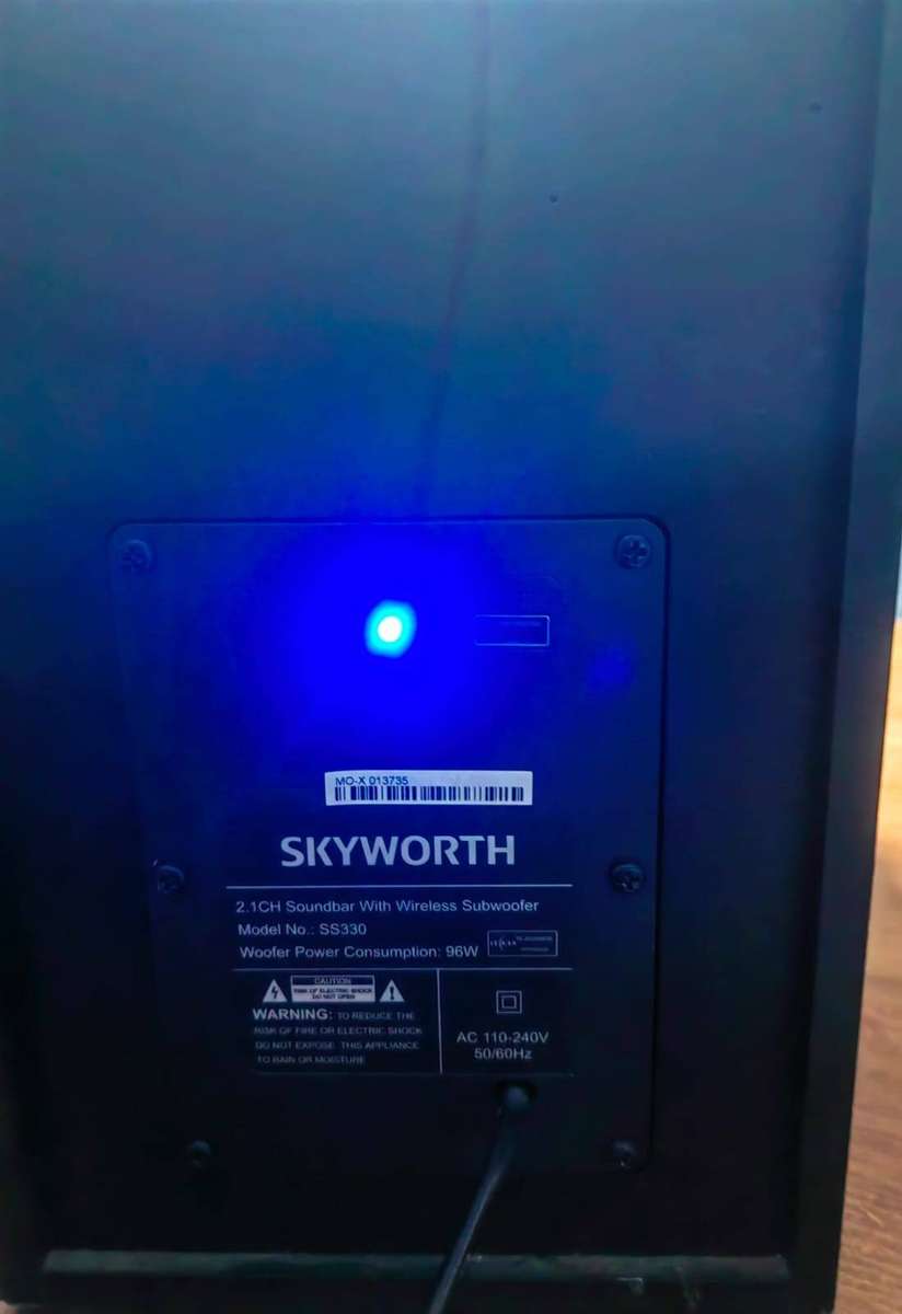 SKYWORTH SS330 2.1 CHANNEL SOUNDBAR 480W (WIRELESS SOUNDBAR/GREAT WORKING CONDITION/ NO REMOTE)