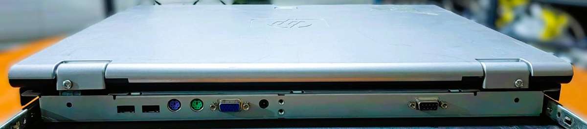 HP TFT7600 Rackmount Keyboard and Monitor (No PSU included)