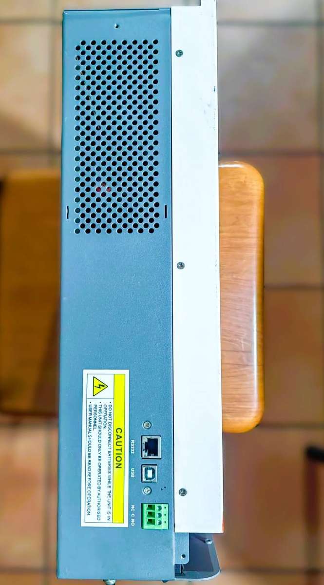 SUNMAGIC 3000W 3.5KVA 24V HYBRID SOLAR INVERTER