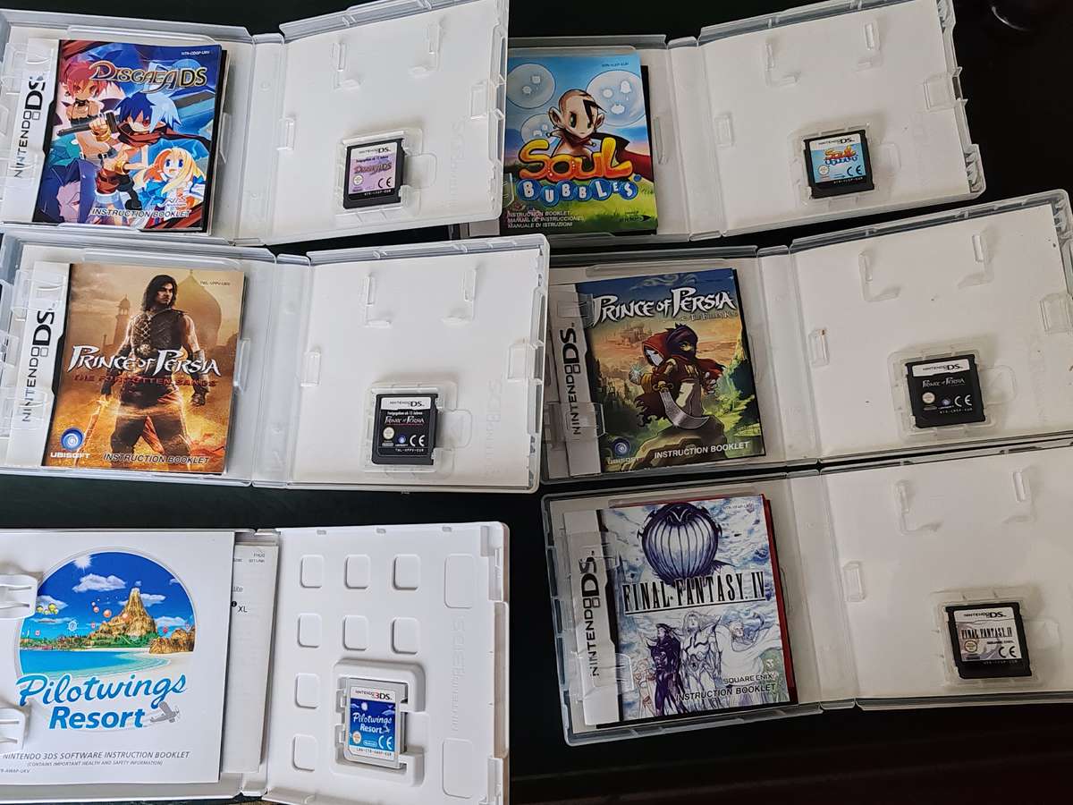 Nintendo DS BUndle *BID FOR ALL*