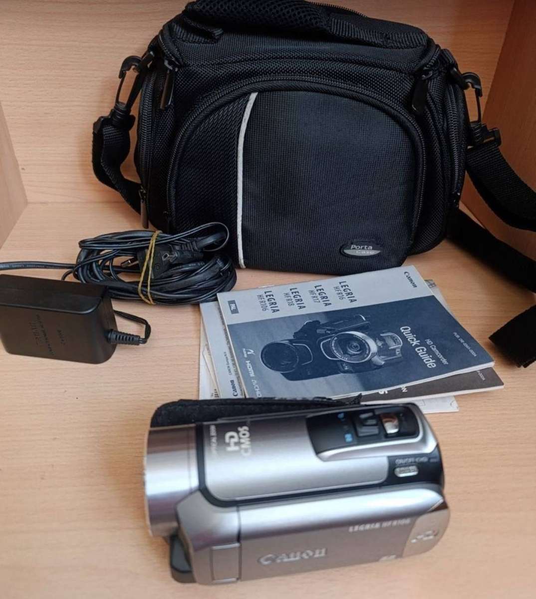 Canon LEGRIA HF R106 HD PAL Camcorder