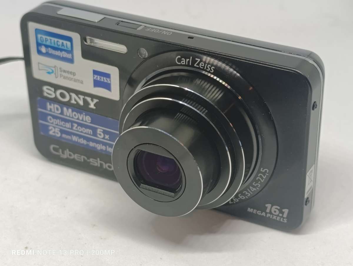 Sony Cyber-shot DSC W570 - 16.1MP - 5x Zoom - Digital Camera