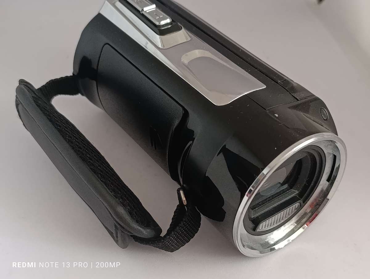 Telefunken TVC-550 HD Digital Video Camera