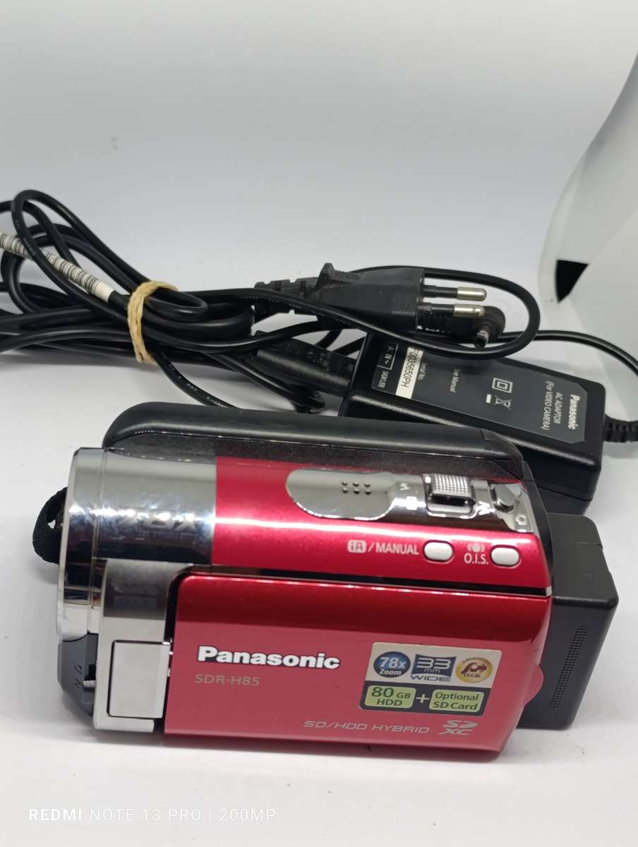 Panasonic SDR-H85 - Digital Camcorder