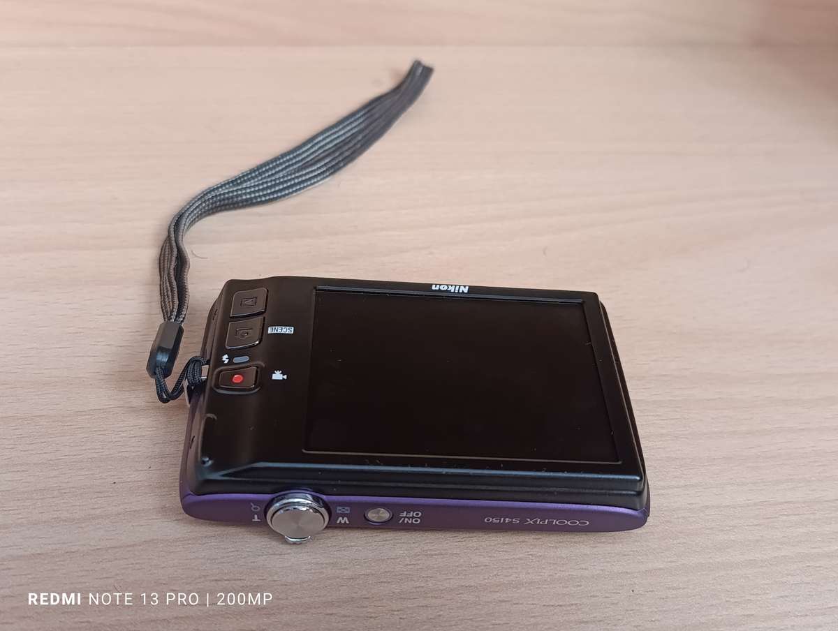 Nikon Coolpix S4150 - 14MP - 5x Zoom - Digital Camera