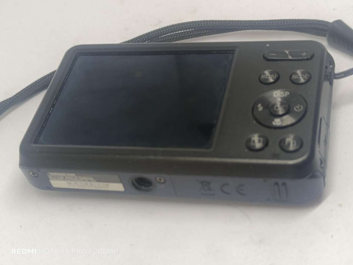 Samsung ES95 - 16.2MP - 5x Zoom - Digital Camera