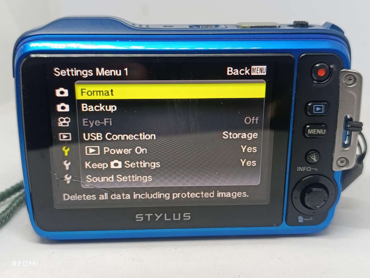 Olympus Stylus TG-630 - 12MP - 5x Zoom - Digital Camera