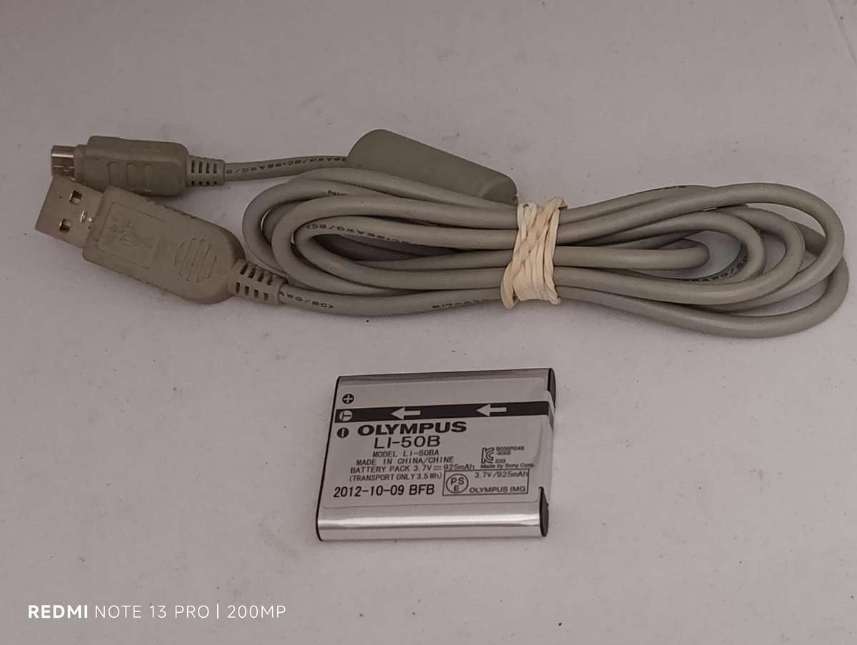 Olympus Stylus TG-630 - 12MP - 5x Zoom - Digital Camera