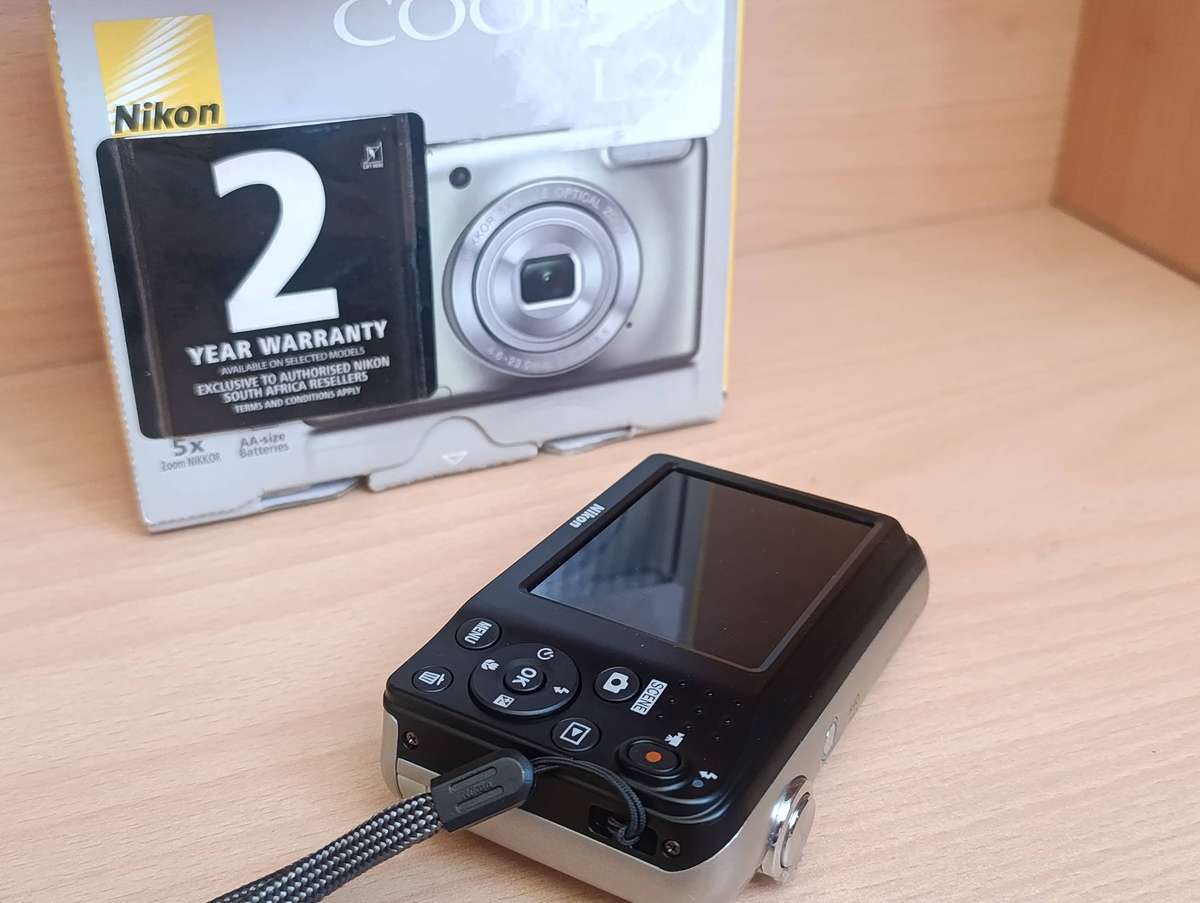 Nikon Coolpix L29 - 16MP - 5x Zoom - Digital Camera