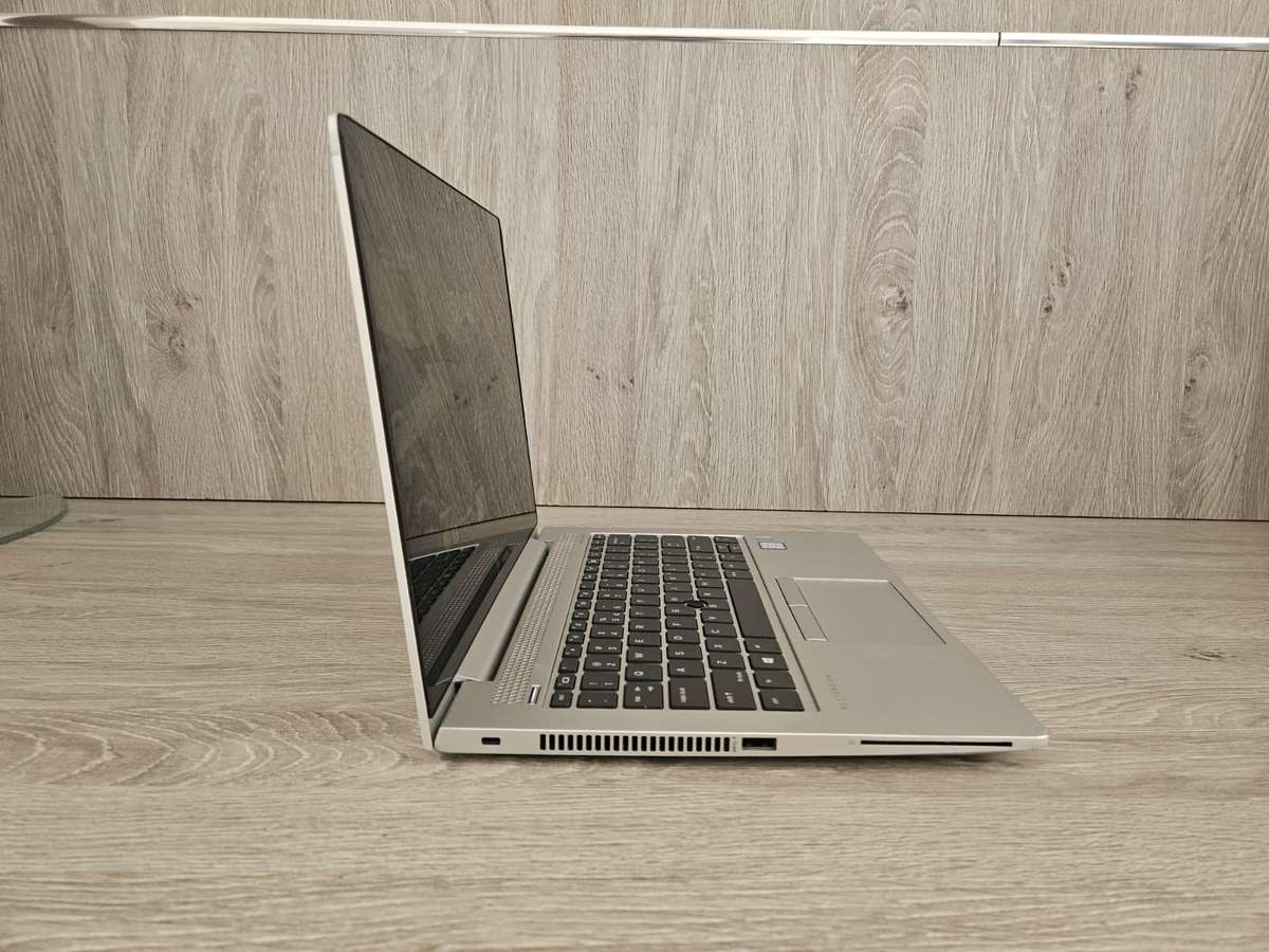 IMMACULATE*HP ELITEBOOK 830 G5*i5 8365u*16GB DDR4*512GB SSD*WINDOWS 11 PRO