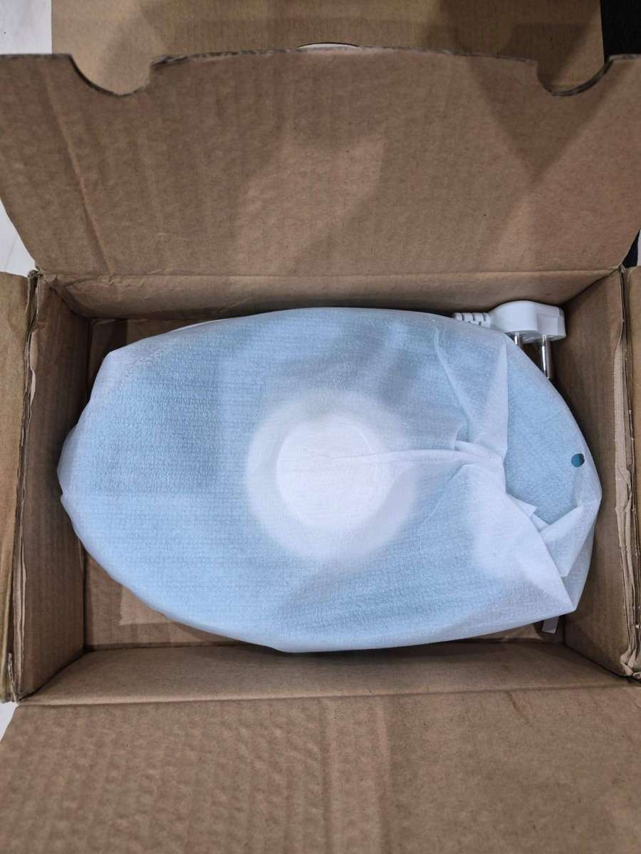 Platinum BB0002-CB Digital Milk Bottle Sterilizer - Box is Slightly Damaged