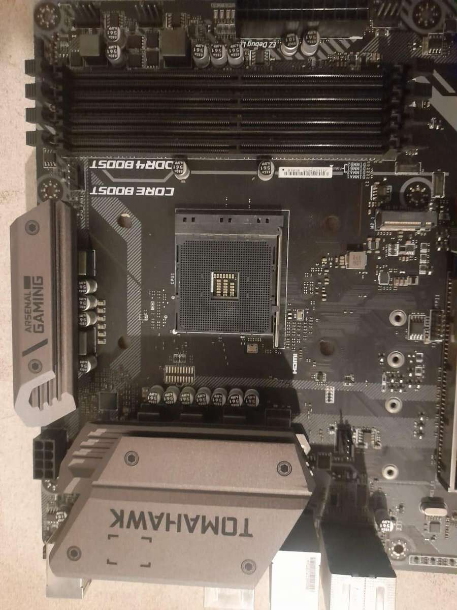 Untested B450 Tomahawk and Asus graphics card