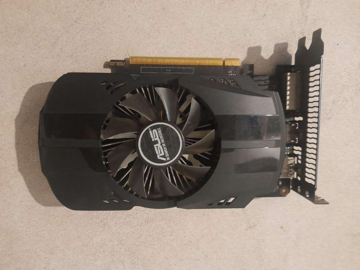 Untested B450 Tomahawk and Asus graphics card