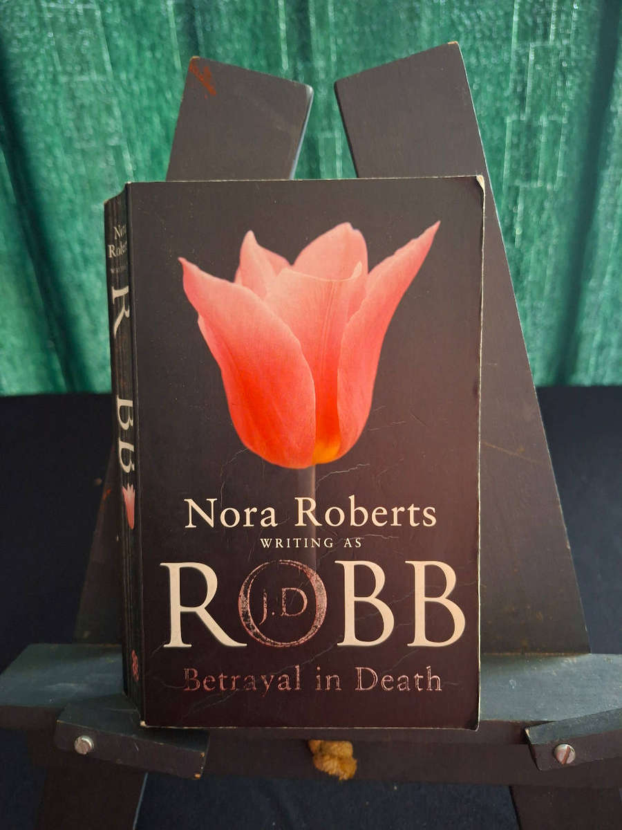 J.D. Robb Betrayal in Death